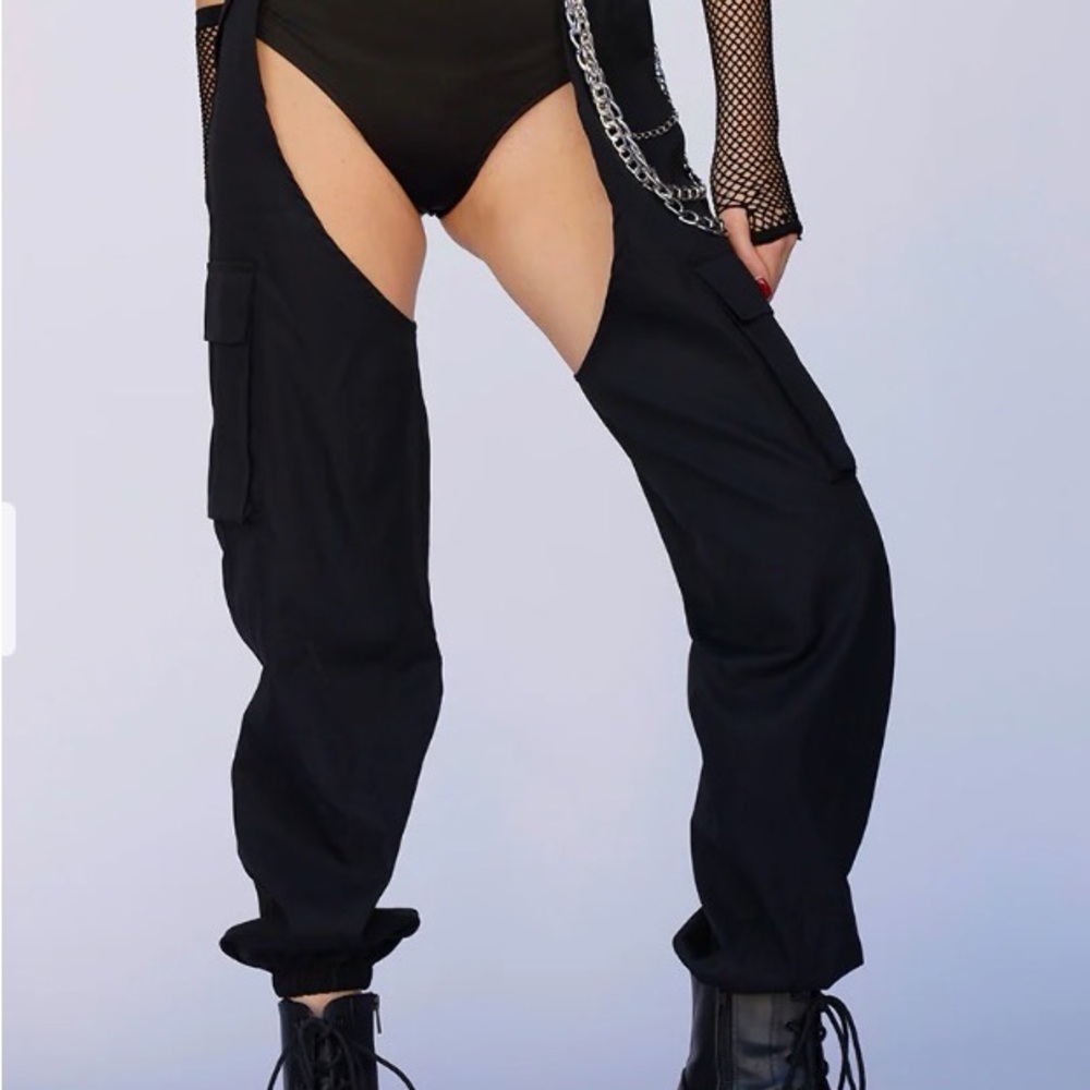 DARKEST HOUR CHAIN CHAPS